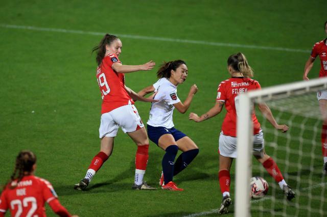 澳門-一球制胜！唐佳丽斩获个人留洋生涯正式比赛首球